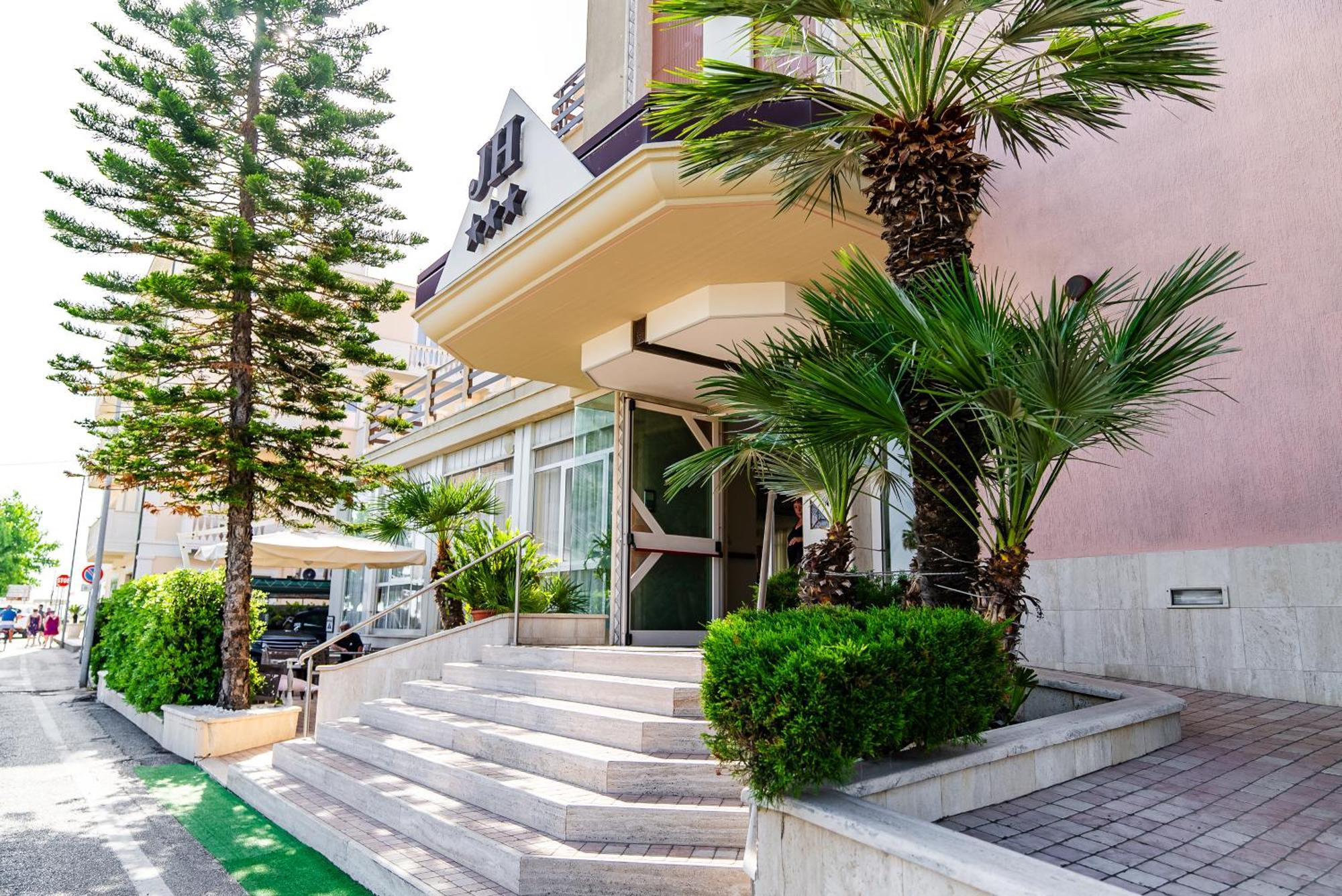 Hotel Joli 알바아드리안티카 외부 사진